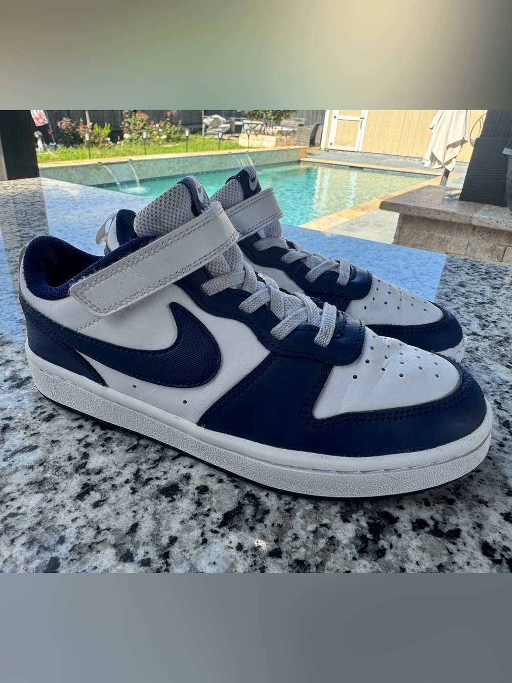 Nike Kids Navy and White Velcro Low-Top Sneakers